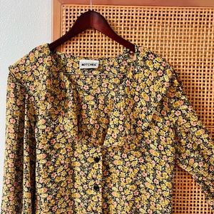 Vintage Ditzy Floral Statement Collar Blouse
